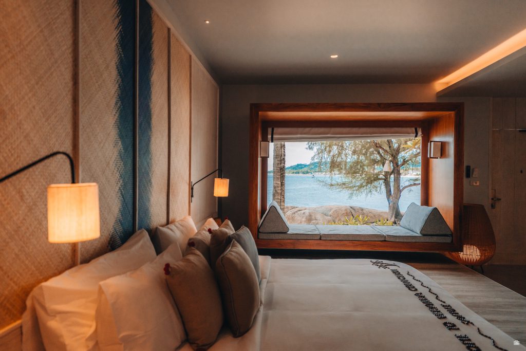 4 Premier Beachfront with Plunge Pool 6