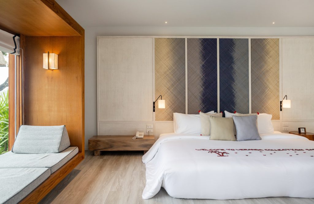 4 Premier Beachfront with Plunge Pool 9