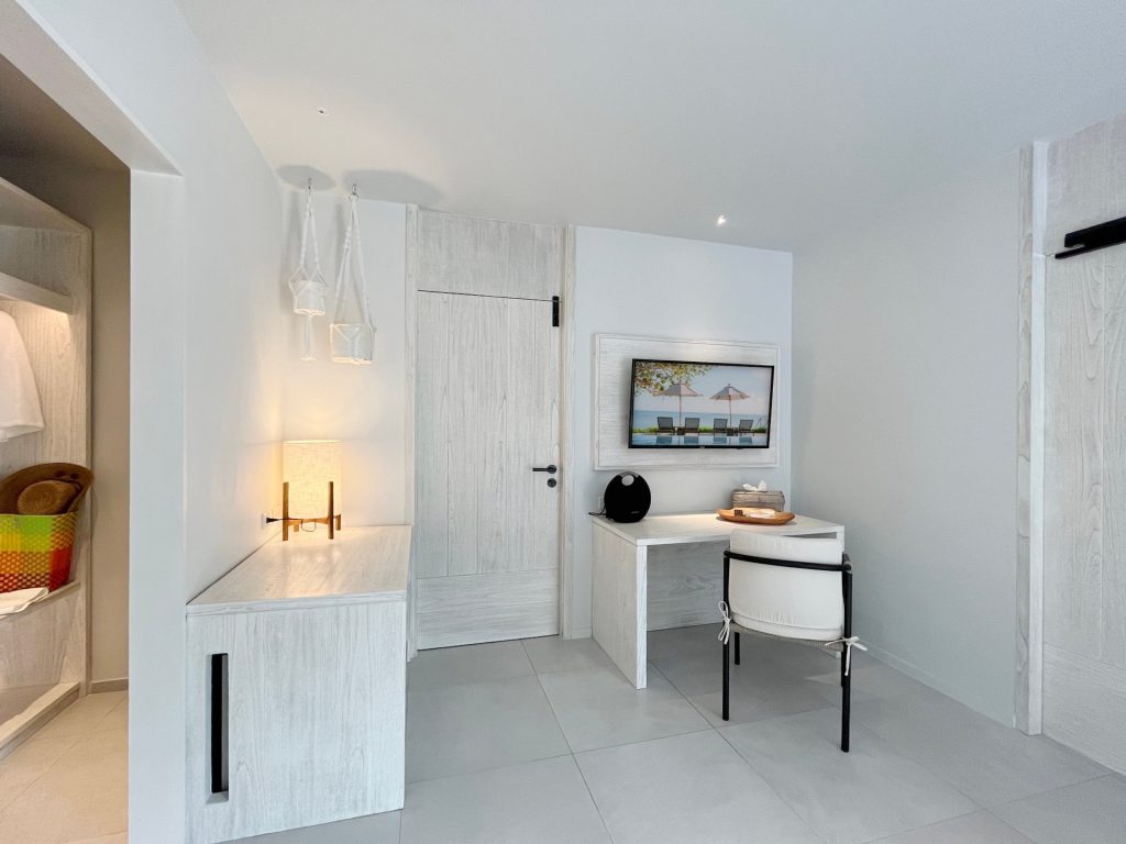 6 Two Bedroom Beach with Plunge Pool4