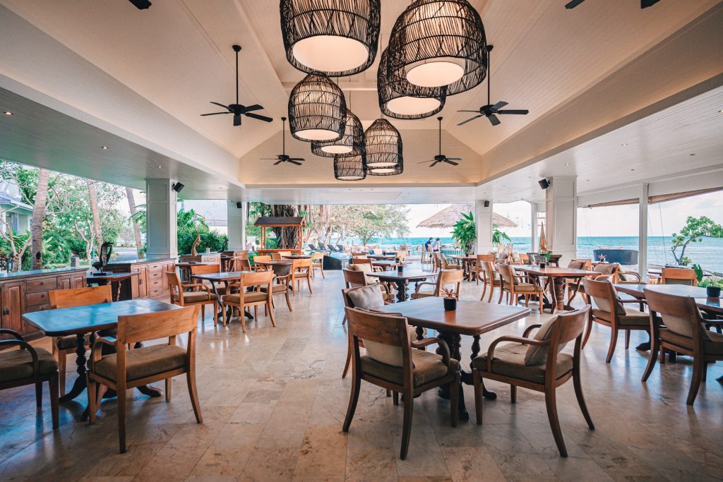 rocky-beach-resort-samui-restaurant-11