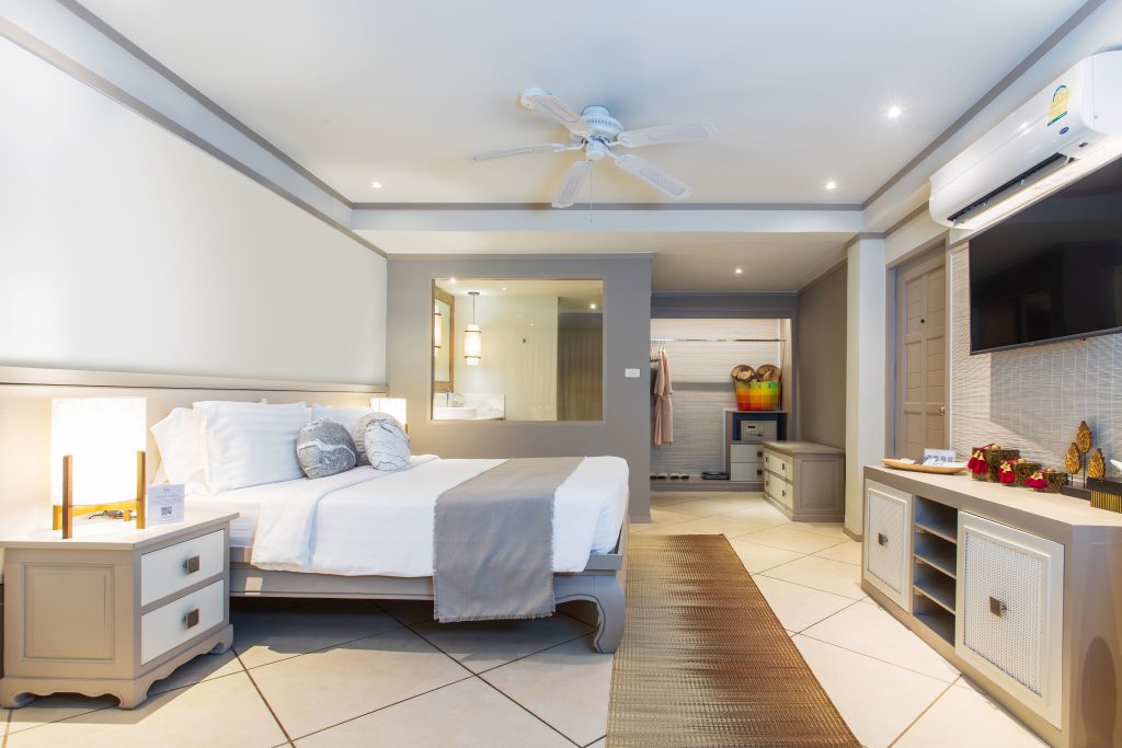 Deluxe Garden View 01